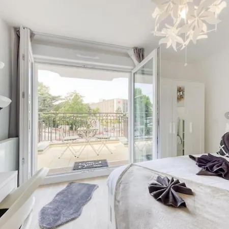 3 Pieces Standing 70 M² - Rer B 20 Min Paris * Le Plessis-Robinson