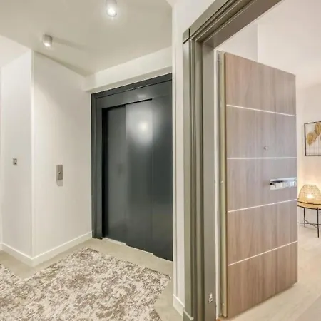 Apartment 3 Pieces Standing 70 M² - Rer B 20 Min Paris